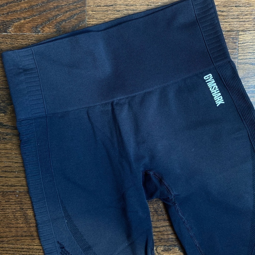GYMSHARK Energy Seamless Crochet / Lace Cutout Black Leggings Size Athletic - Picture 3 of 7
